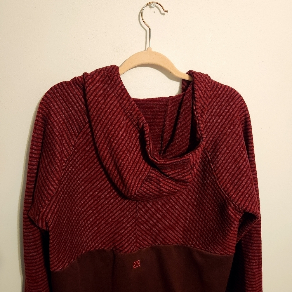 Avalanche | Women's Maroon Striped Hoodie Sweatshirt w/ Zipper Pockets (Size XL) - Picture 10 of 13